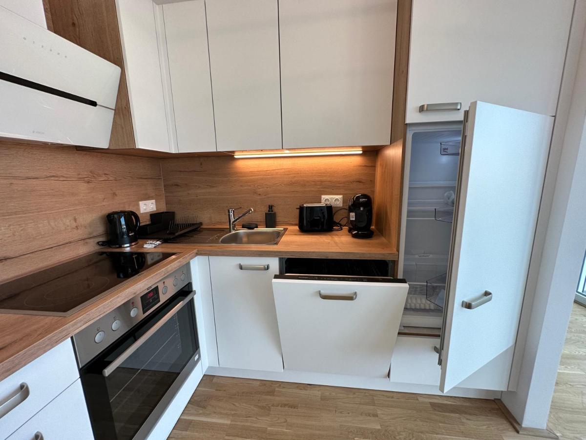 Contemporary With Stunning Views 20 Wien